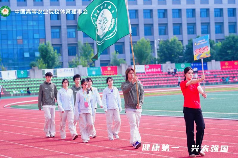 我院学生在全国高等农业院校田径...